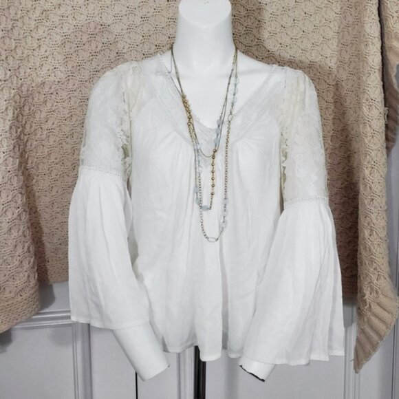 White/Off White Boho Lace Flare Sleeved Top - Picture 1 of 9